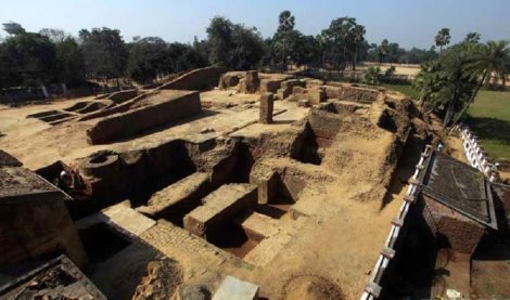 Telhara University:Ruins of Telhara University were found in January 2014 during excavation of a 45-foot high mound. Based on findings, archaeologists placed the Telhara University back to first century AD to Kushan Empire.