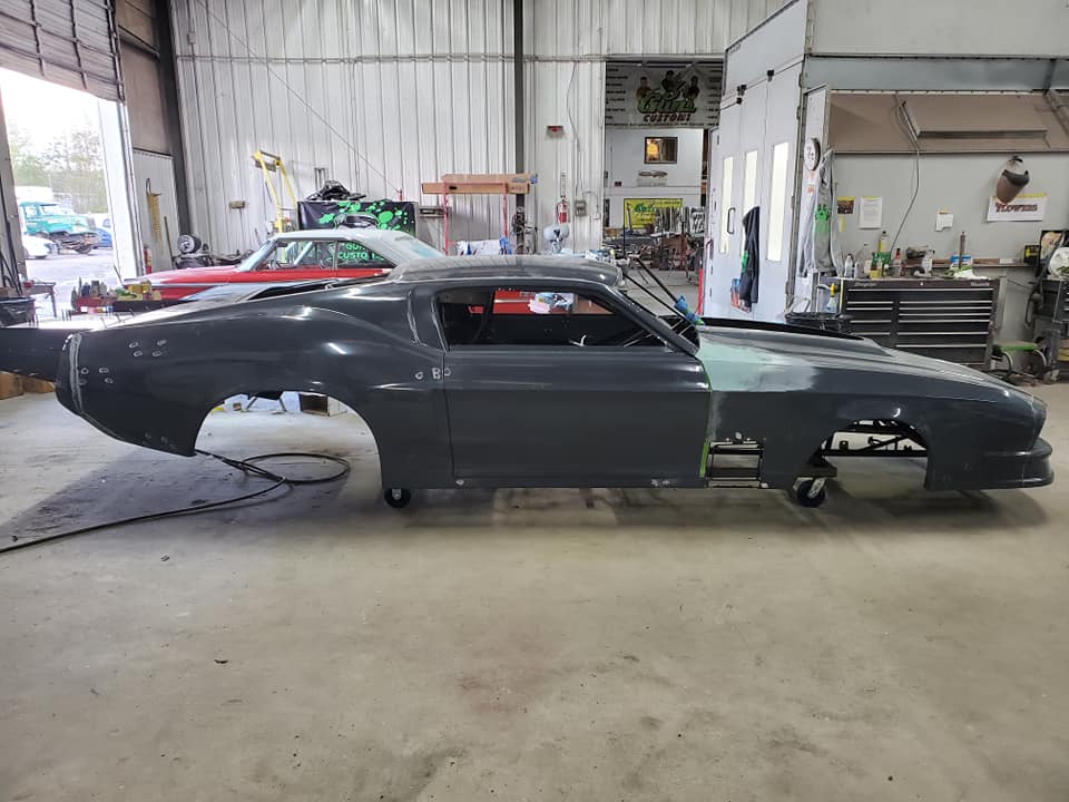 3GunsCustoms's tweet photo. We've got this one all ready for primer.
#3GunsCustoms #VehiclePaint #VehicleWraps #VehicleLettering #Decals #Vinyl #CustomGraphics #CustomPaint #Airbrushing #Fleet #ProMod #Auto #Boats #Racing #RaceTime #Raceway #Fiberglass #BodyWork #AutomotiveRepair #AutoBody #WrapMyCar https://t.co/a0EzLrjdwG