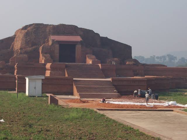 Vikramshila University:Vikramashila University was established by Dharmapala of Pala dynasty during late 8th century and flourished for 400 years till 12th century. It was located in the Bhagalpur district of modern day Bihar.