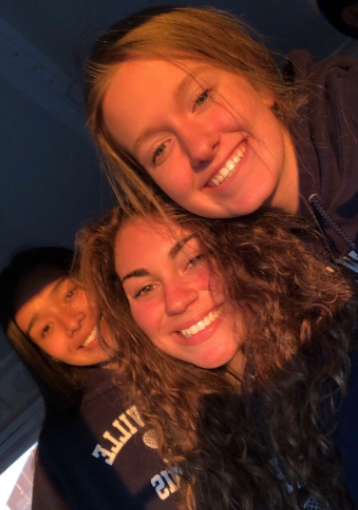 StephenvilleTe1's tweet photo. Senior Spotlight:  Scout Tassione, a 3-year tennis player.  Her favorite memory is playing mixed doubles against another Stephenville team in a championship match. Scout is our go-to player, she played whatever, with whomever &amp; ALWAYS gave it her all. #trueteamplayer #senior2020 https://t.co/JAgVfOmgw4