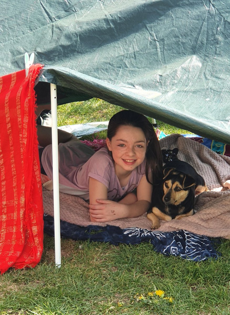 MHSCC564's tweet photo. Our Juniors have been making dens as part of the Green Modules, using basic materials and so far all have been outdoors, which is great. 

Fantastic, well done Juniors! 

Who's next to be featured?  😁

#GoTeamMilfordHaven
#SCCCadetsAtHome
#FallInAtHome
#VirtualUnit https://t.co/FOLlqYx8Rl