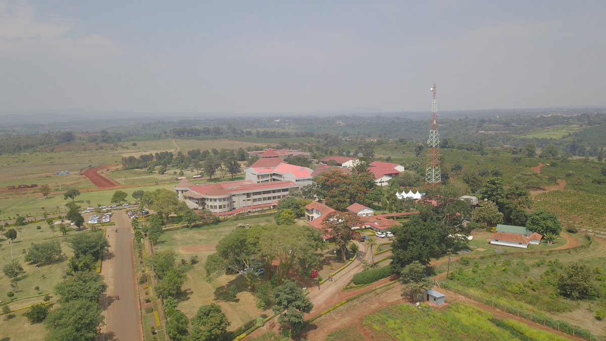 Tuko_co_ke's tweet photo. Graduands from Dedan Kimathi University of Technology infuriated after the institution announced that it will be hosting a virtual graduation ceremony on May 8, 2020, streamed live on its Facebook, YouTube and Twitter accounts due to COVID-19 pandemic. 
📸:@DeKUTkenya
#tukonews https://t.co/dYPReFLXhW