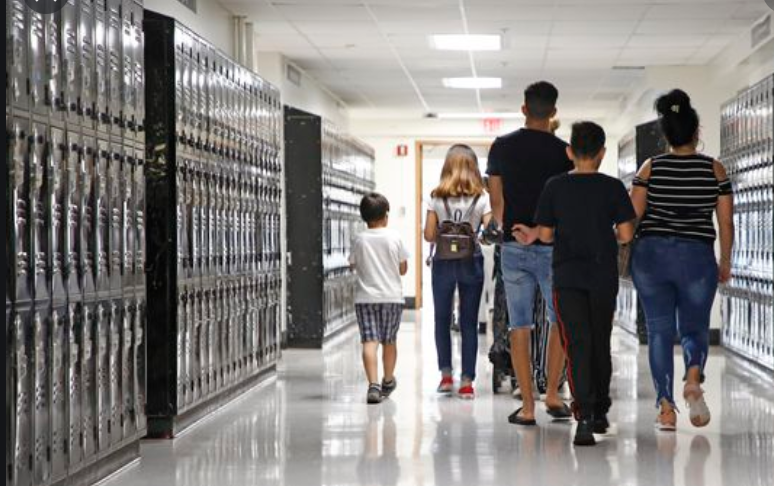 childplex's tweet image. Where are the best public schools in the bay area? #2020 #Suburbs #Schools #tampa #stpete #clearwater #childplex ow.ly/JsbO30qA17O