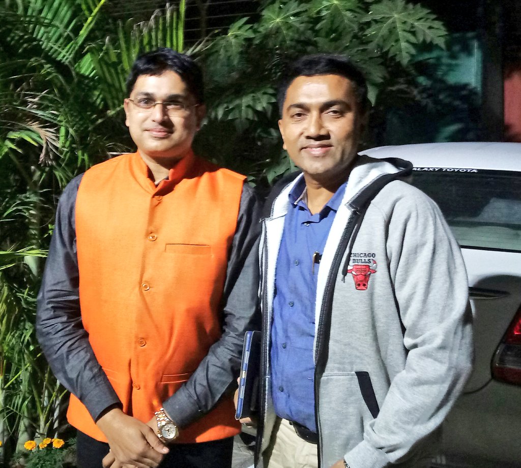 ProfSRK's tweet photo. Birthday Best Wishes to the Hon'ble &amp; Dynamic CM of #Goa @DrPramodPSawant ji.
May Lord Shri Krishna, Lord Hanuman and Goddess Shanteri Kamakshi bless you with more strength, happiness, success and prosperity forever.

@goacm @BJP4Goa @DamuNaik 
#HBD #BirthDay
#DrPramodSawant https://t.co/8nZHhjwSLG