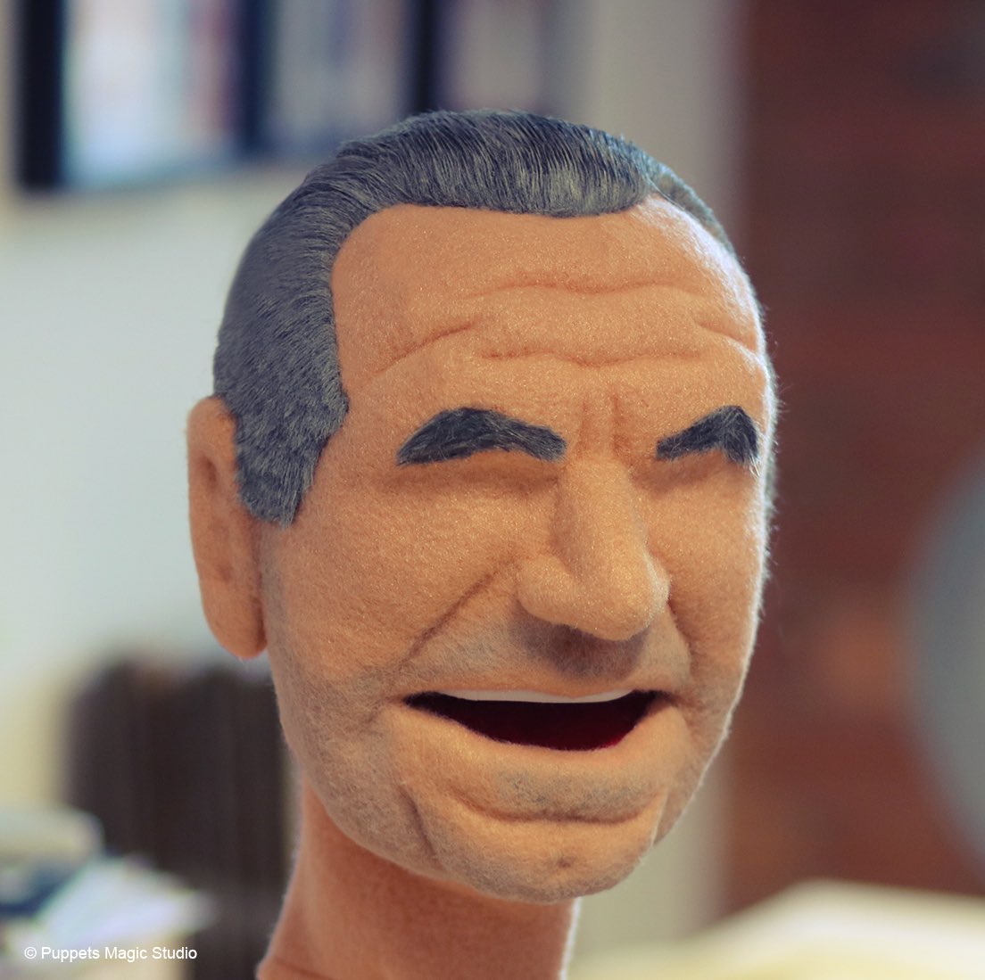 PuppetsMagicUk's tweet photo. Puppet head before we inserted his eyes 👀✂️🎉
#sculpture #filmprop #specialeffects #puppet #puppetry #lookalike #portrait #designstudio #puppetcompany #stageprops #handmade #stubble #fridayfeeling #puppetry #craft https://t.co/mt5tB0w5Rv