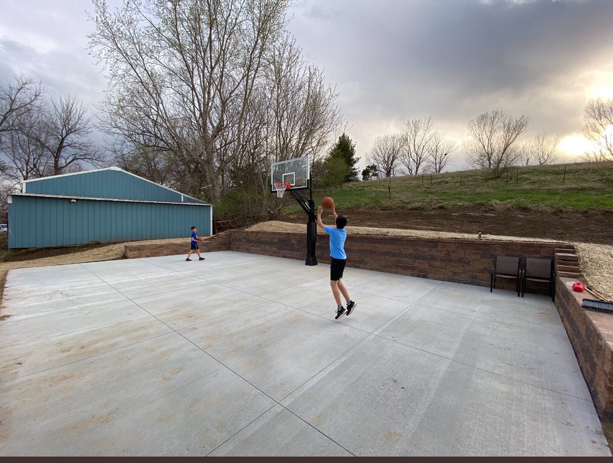 Hoop of the day tweet media