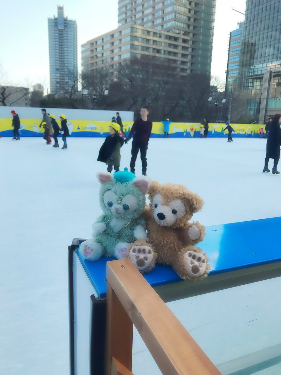 前にお友達とスケート行った時！
#ダッフィー  
#ジェラトーニ