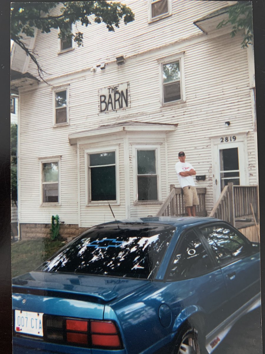 LloydMSATC's tweet photo. Time machine from my time @IowaStateU #TheBarn #LivedThere #Condemned https://t.co/6ZYLP8fA52
