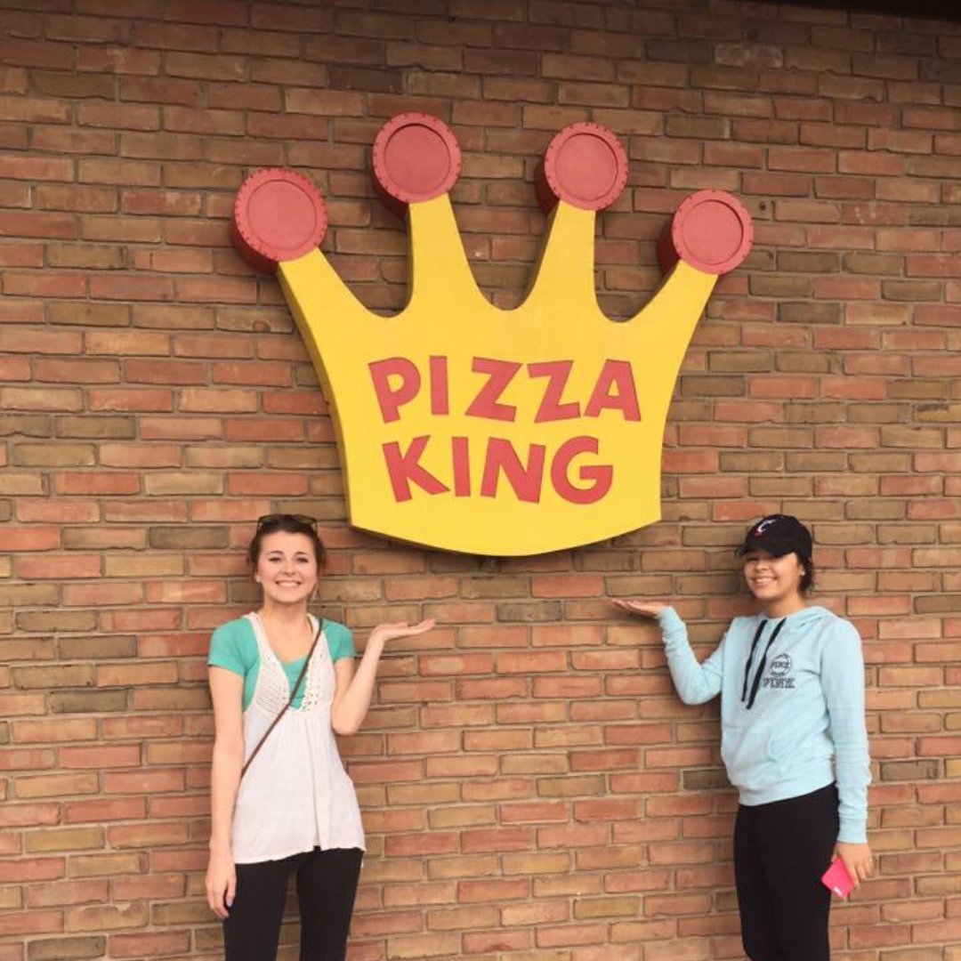 Celebrate your Friday, enjoying Pizza King for Dinner! #TGIF #FridayNightisPizzaNight #pizzaking #ilovepizzaking #pizzaholic #ringtheking #PKfav #getittogo #pizzaisfordinner #lunchordinner #thekingdelivers