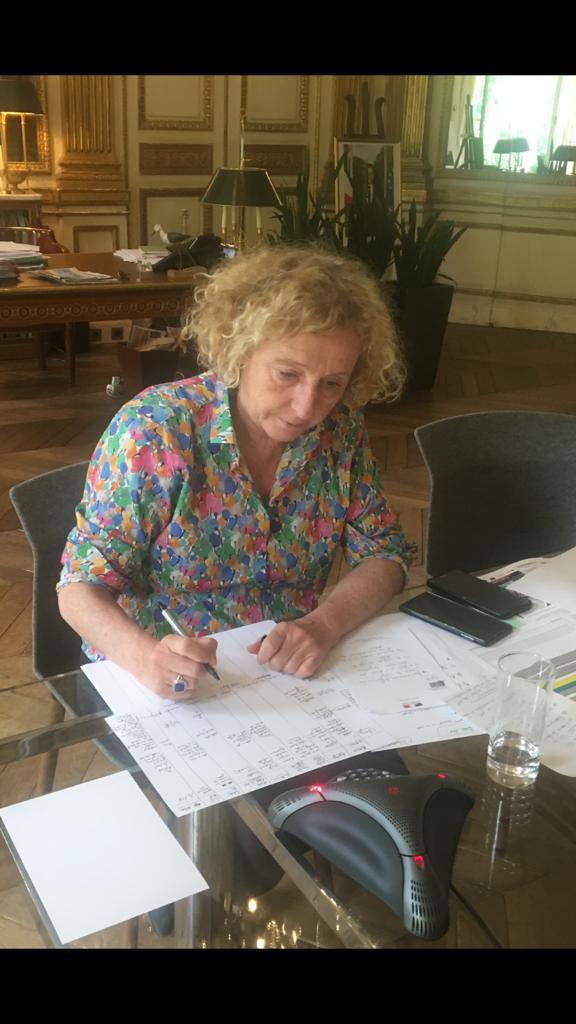 14ème réunion☎️ avec les partenaires sociaux depuis le début de la crise. La reprise d'activité ne pourra se faire qu'à la condition d'un dialogue social nourri et exigeant. 
Je salue l'engagement de tous au bénéfice des salariés et de leur protection.
#covid19