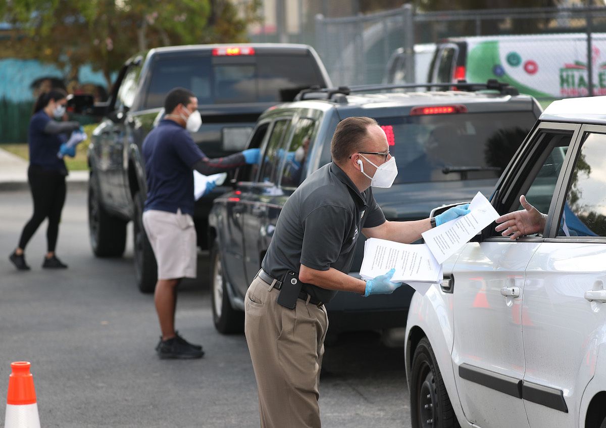 orlandosentinel's tweet photo. Florida’s unemployment website will be down for 3 days as state tries to make payments faster https://t.co/VfiEu3DkiG https://t.co/mdoye4cs8t