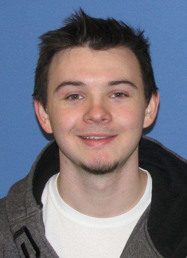 MurrayStateGSC's tweet image. Today's graduate spotlight - Dante Rivera
A McNair Scholar, Dante will graduate Magna cum laude from our Environmental Science Track with a Physics Minor. He has been an intern at NASA Jet Propulsion Laboratory in  2019 and has been collaborating with JPL on land surface modeling