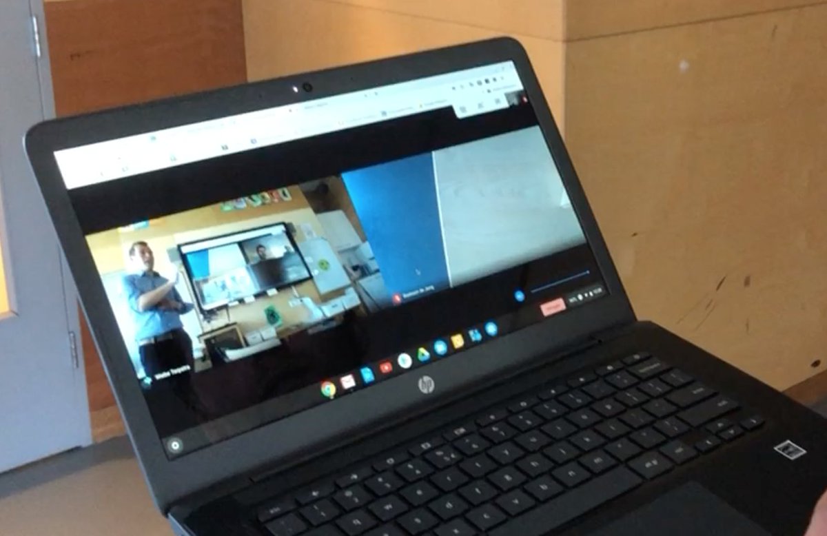 Als de basisscholen straks weer opengaan starten we op 10 scholen een bijzondere experiment. Met Digitaal Parallel Onderwijs proberen we mogelijk te maken dat leerlingen die niet op school zijn, thuis live kunnen meekijken met lesinstructies in de klas. linkedin.com/company/openba…