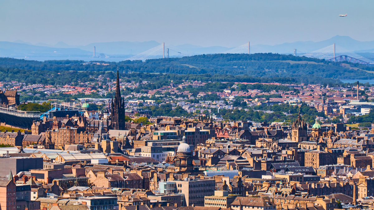 Edinburgh_CC's tweet photo. In recent weeks our streets have changed, with less traffic + air pollution across Edinburgh. Can we change and improve the way we move around the city long term? Our draft City Mobility Plan aims to do that – have your say on proposals: https://t.co/auYaKJ0E8h #futureedinburgh https://t.co/yyKDK4u1Ba