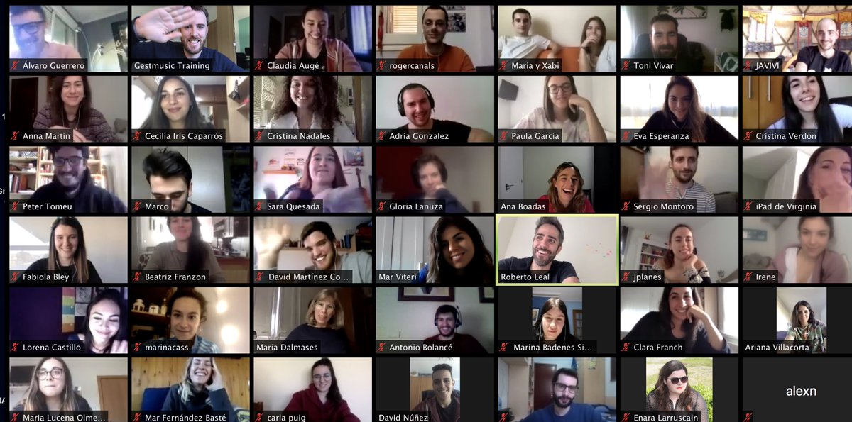 GestTraining's tweet photo. 👋 Así de felices terminamos la MASTERCLASS con @RobertoLealG y @Ana_Boadas 🙌😊🙌 #GestmusicTraining #MasterGestmusic #CursoPresentadores #QuedOTEnCasa24A https://t.co/iPTjUlT4HM