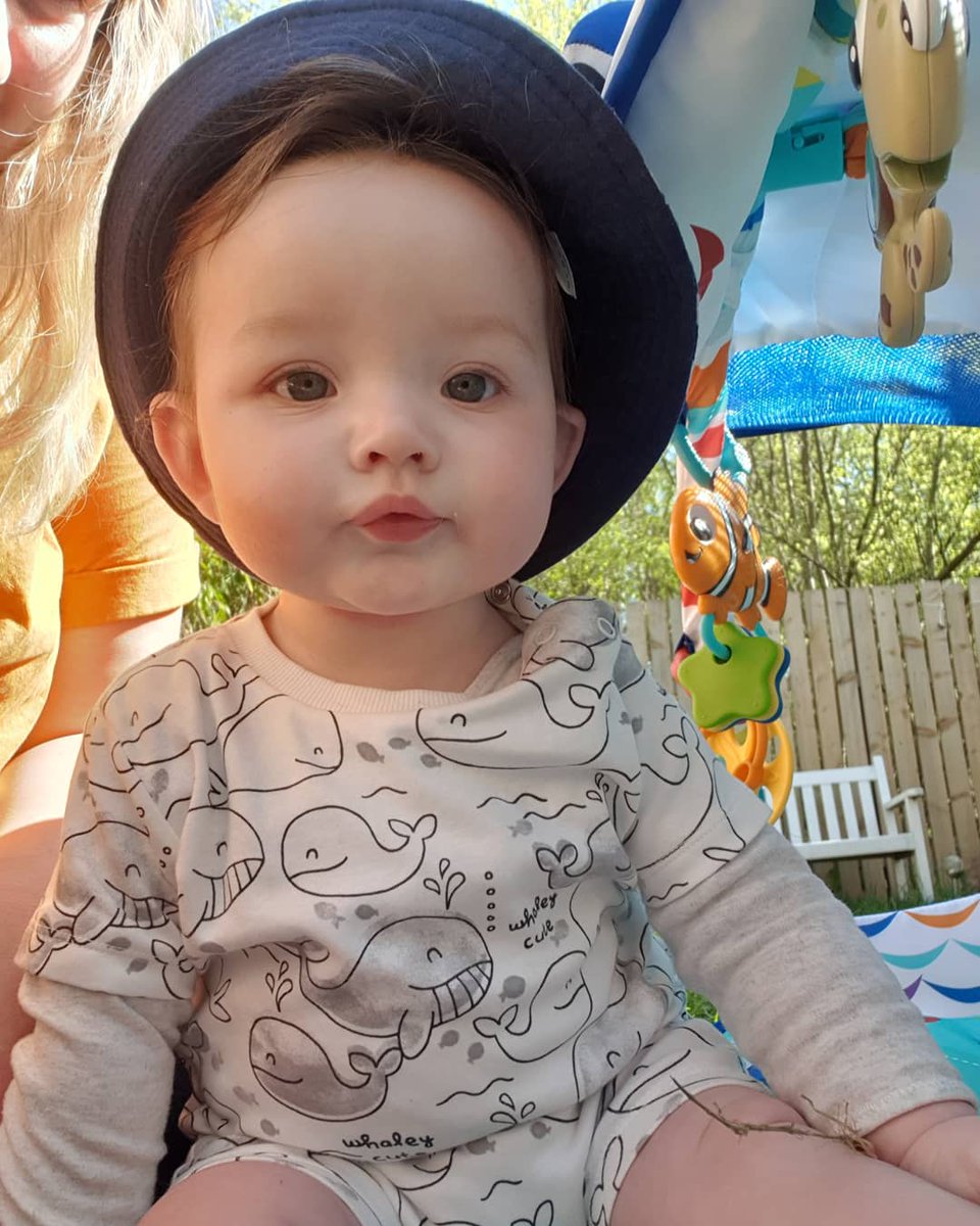spaceinajar_rb's tweet photo. 6 month old bubby looks like he is heading to his first festival 💕😂 https://t.co/EiwEuCs0uP