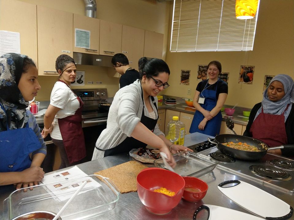 Nutrition Services truly appreciates the contributions that volunteers make to the cooking&nutrition program and its clients. Within the #CookingMatters program, they dedicate their time to help clients build skills & knowledge around nutrition. 
#CheersToVolunteers #NVW2020