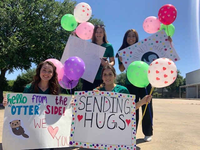 KellerISD_CTE's tweet photo. We are so proud of our CNA students in @KellerISD. On their own, they went to Legend Oaks Healthcare FtW &amp; Heritage House- Keller to spread cheer and happiness to the residents #CelebrateKISD #CTEinKISD     @KellerCentralHS @FossilRidgeKISD @KHSIndianNation @TCHSTalon @KCAL_KISD https://t.co/m78Lfen2PT