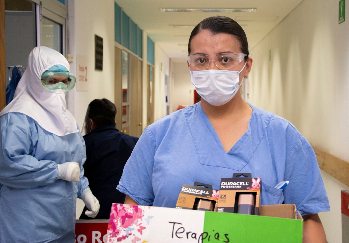 HospitalJuarezM's tweet photo. #AmigosDelJuárez Agradecemos la #Donación de baterías externas para celulares que @Duracell hizo para personal que atiende a pacientes en áreas #COVID #JuntosSaldremosAdelante https://t.co/XNu3DnZWK0