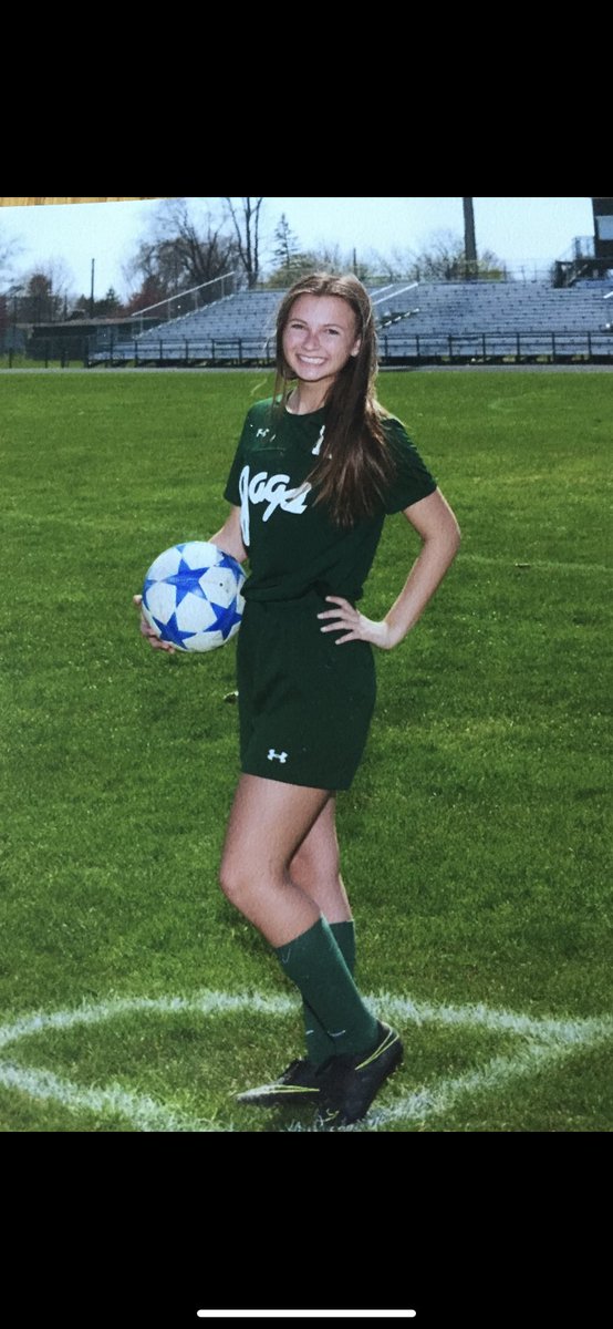 APVGsoccer's tweet photo. Senior appreciation post!@fowlerlynsey_ 4 year varsity soccer athlete.Lynsey always kept the best attitude and supported her teammates in any possible way. She constantly did tik tok dances and handshakes with team memebers to boost their mood. #districtchamp #positivity https://t.co/k3mQpq3jsq