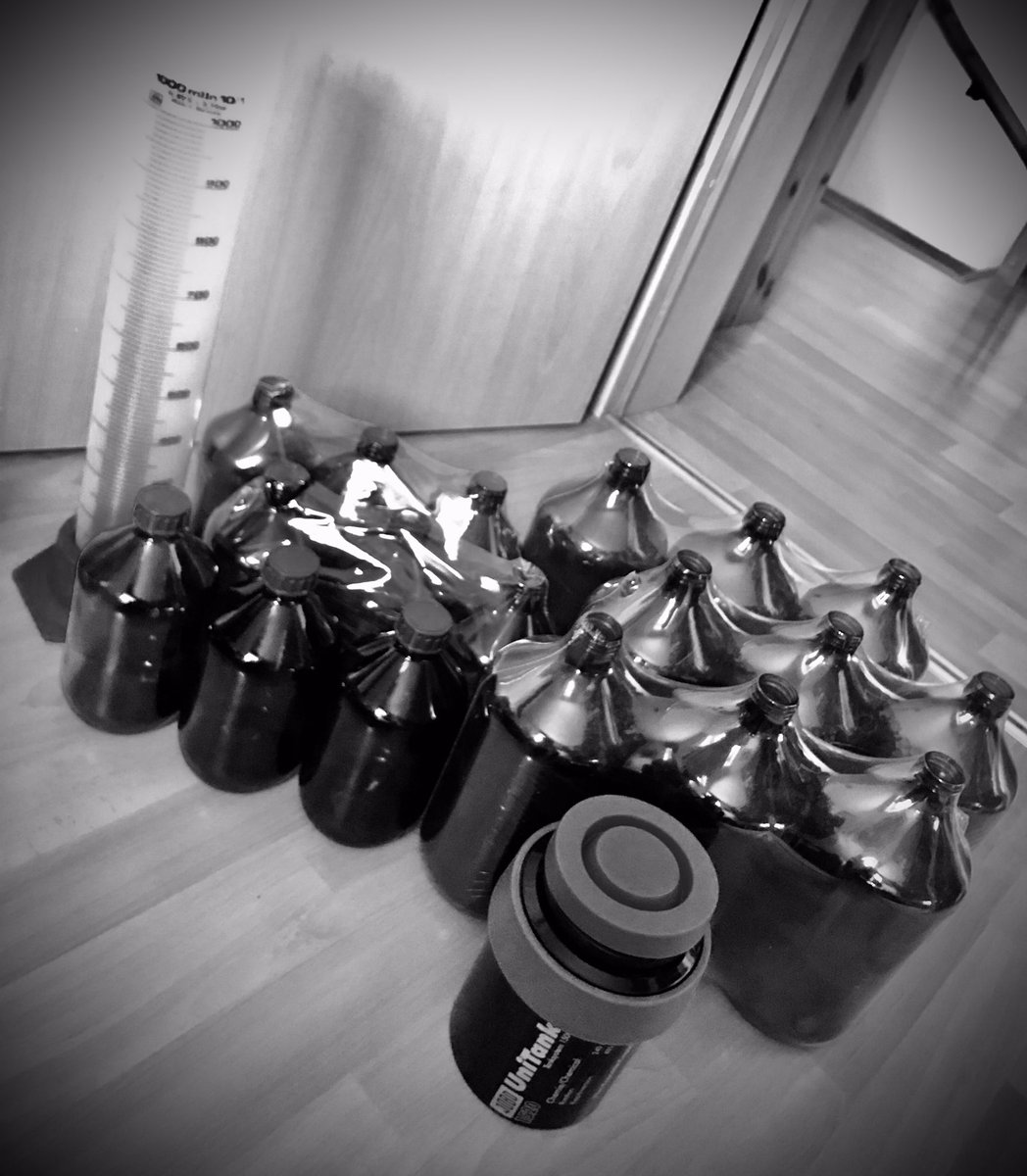 JohnnyXIII1984's tweet photo. Phase 1 of 3
Buy many medical bottles,
a measure cylinder for max. 1 liter &
1 Jobo Unitank with extra spool for film.
Next Month it’s keep going^^
#developefilm #mylab #filmphotography #filmdevelope #filmphotography #filmlab #myfilmlab #StayHome #hobby #35mmfilm #colorfilm https://t.co/WJf4kzHw6f