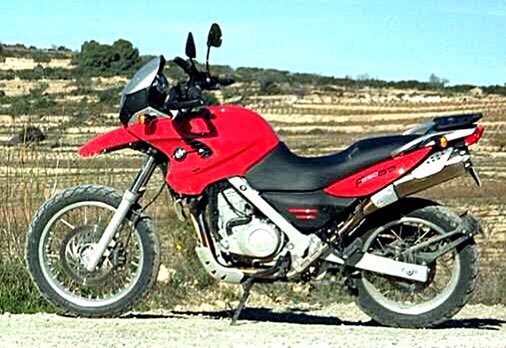 lordsithdani's tweet photo. Mis GS, #F650GS #R1200GS y la #F700GS La 650 me la quite de encima por problemas, la 1200 y la 700 perfectas, de las motos con las que más he disfrutado y de las que tengo muy buenos recuerdos. #gseandoporlavida #f700gslordsithdani #f700 #bmwmotorrad #bmwgs #bmwmotorcicle https://t.co/ulaL3gqHTY