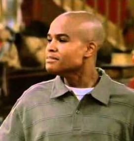 3ksy Il A Le Crane De Junior Dans Ma Famille D Abord