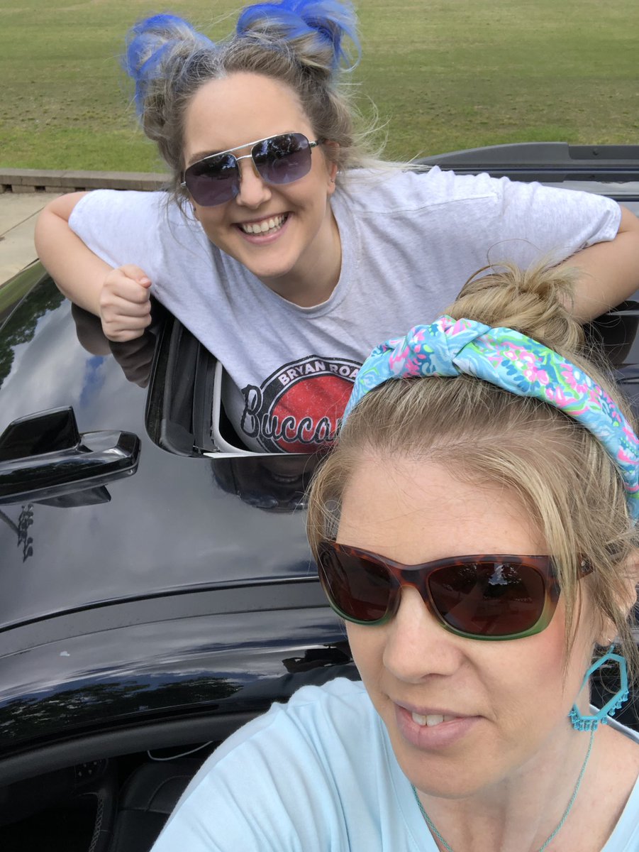 TylerB_Prek's tweet photo. @BryanRoadES teacher parade was so much fun!!! Warmed my heart!!! #lovemyjob #wcpssinittogether https://t.co/8P1WuWHrvO