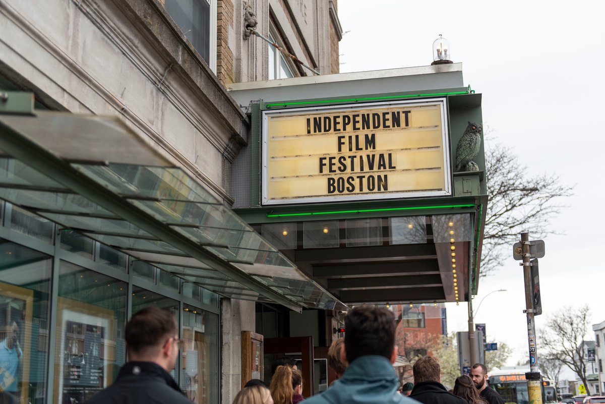 Another day, another thread of  @iffboston alumni shorts to enjoy while we remain patiently distant. On this rainy day, let’s start with some humorous shorts that are science inspired: