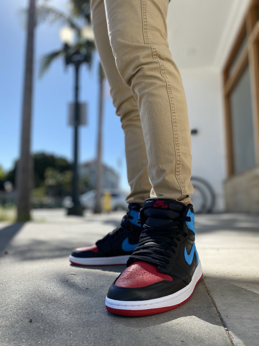 EssentialSNKRS's tweet photo. On feet 😎 Thanks @snkr_twitr
#yoursneakersaredope #jordan #aj1 #unctochi #california #sneakerhead #newnew https://t.co/Nea3kXiwCC