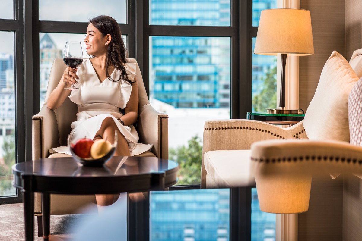 CaravelleSaigon's tweet image. #WE are celebrating the fact our booking channels have reopened. Book now and enjoy on your next stay at Caravelle our best ever offer, including 20% off Best Available Rates, a complimentary bottle of red wine on arrival, along with free cancellation!
#caravellesaigon