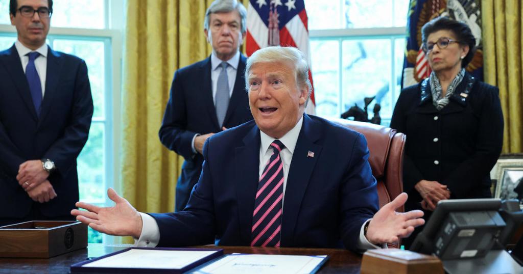 CBSNews's tweet image. Trump says he was being sarcastic when he floated disinfectant as a coronavirus treatment cbsn.ws/2Y3Q1zi