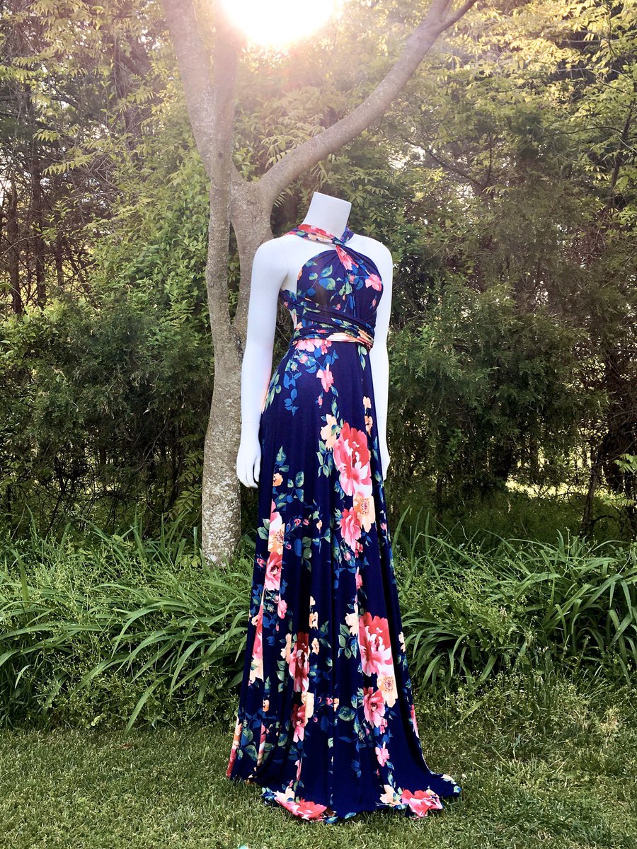 toFREEyourSTYLE's tweet photo. Be the garden everywhere you go!
First time making a floral #convertibledress (special request for two #bridesmaids), but I think I need to do more! Who agrees?!
#floraldress #fashionfriday #floralfriday #gardenparty #gardenwedding #gardenpartydress #infinitydress https://t.co/6ADGeND95u