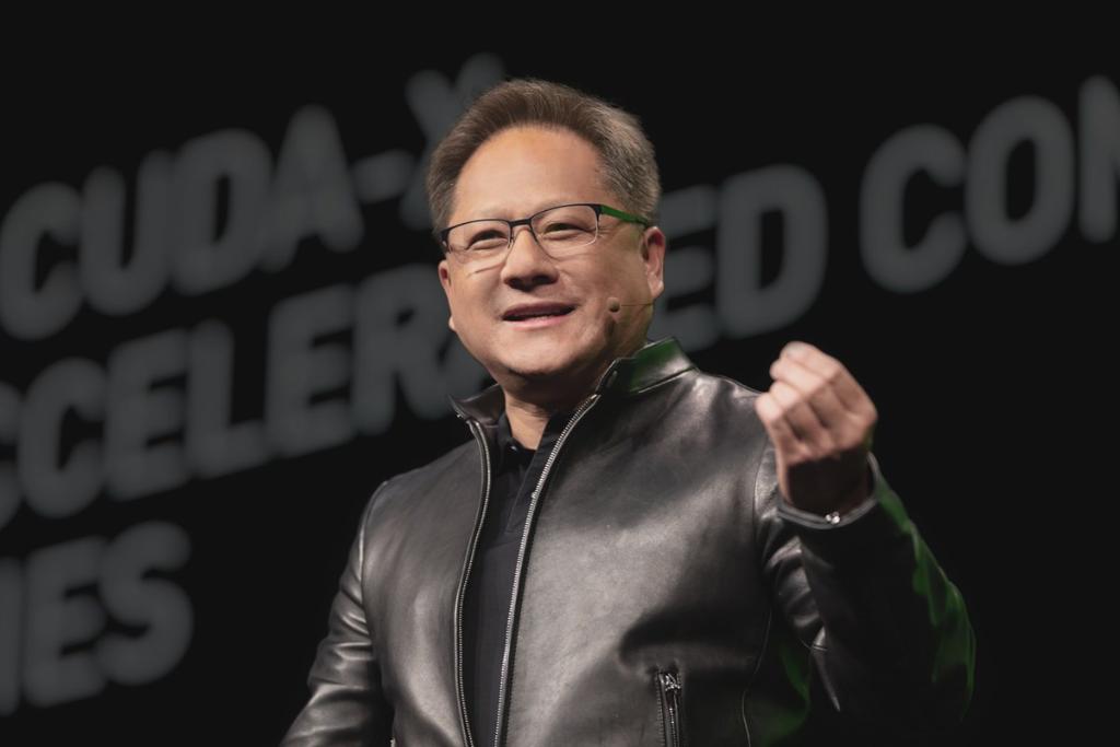NVIDIADRIVE's tweet image. Mark your calendar: @NVIDIA founder and CEO Jensen Huang will highlight the company’s latest innovations in #AI, autonomous vehicles, data science, robotics and more during the recorded keynote that will be released at 6am PDT on May 14. nvda.ws/3azCYIw