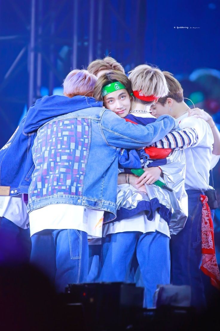 Taehyung being caring and sweet for BTS : A short ot7 thread