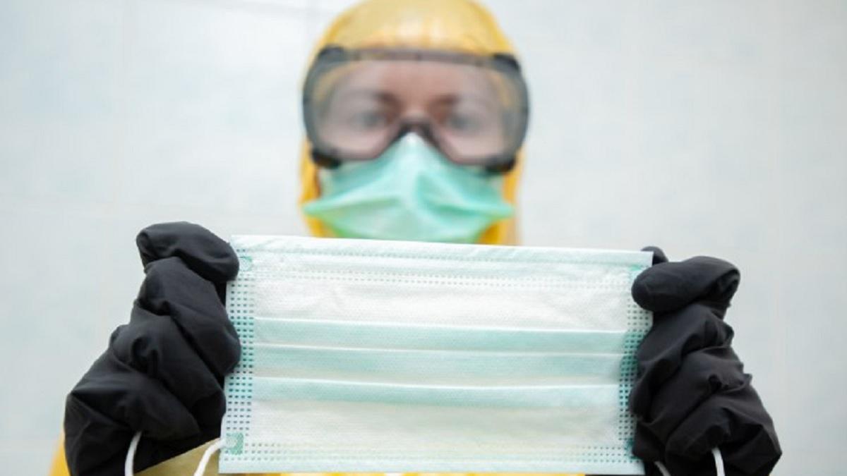 😷 Маска, паспорт, пес: інструкція, як не порушити карантинні заборони

Знаходитись без масок в громадських місцях не можна, парки відкриті лише для власників домашніх тварин, а за прогулянку втрьох можна отримати штраф. Як розібратись в нових правилах і… t2p.pw/M3bJ9iKy5i