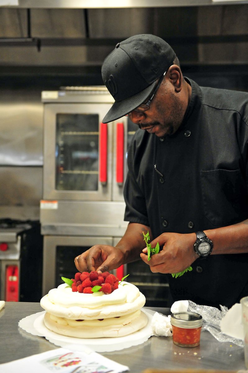 AppliedTechSLC's tweet image. Big shoutout to all of our culinary warriors out there keeping everyone healthy &amp;amp; full!👨‍🍳We’re proud of you and stand with you during this challenging season. If you can, support your local economy, keep restaurants open and staffs paid. We’re in this together! #BruinWay