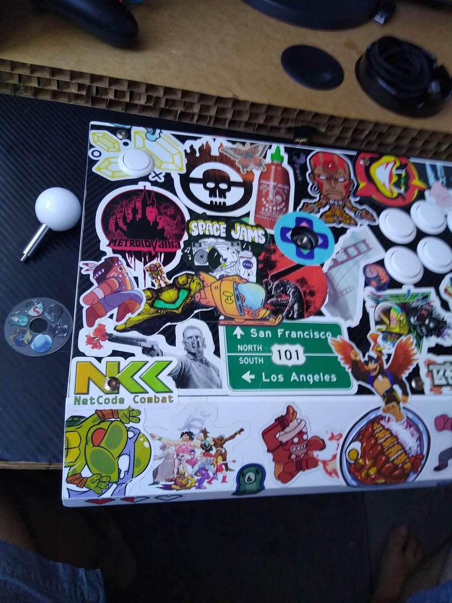 NetCodeCombat's tweet image. We feelin' the ❤️

Grab some sweet #NetCodeCombat merch here: merch.streamelements.com/netcodecombat

Shoutout to n0thingman for the picture!