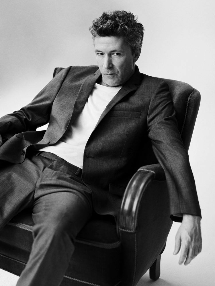 Cómo me he olvidado del cumpleaños de Aidan Gillen, no tengo perdón!!!!! (ilysm Happy Birthday ) 