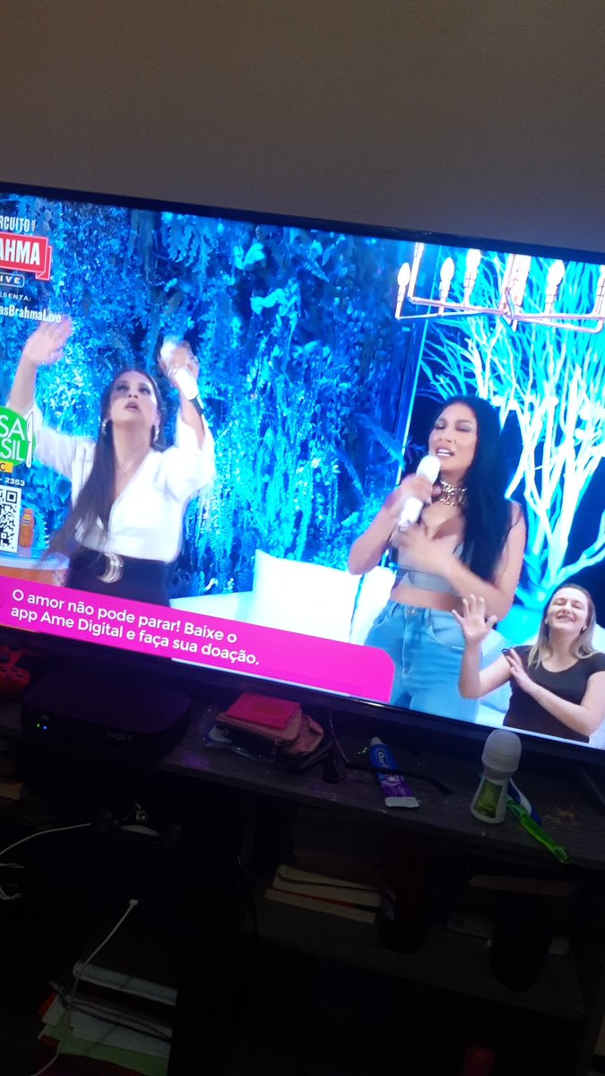 #ColeguinhasBrahmaLive  as melhores!