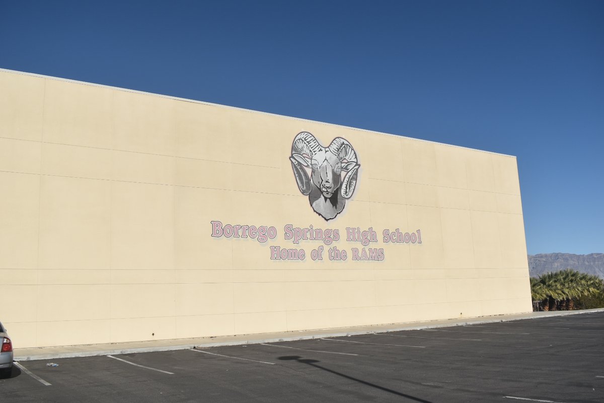 Borrego_usd's tweet photo. At home or at school, our goal is to, "Produce graduates who have their own visions for the future, armed with strong values and the tools for success in college, career, family and community life."
#borrego #borregosprings #bsusd #borregounified #learningathome #socialdistancing https://t.co/7jIhmPcDk0
