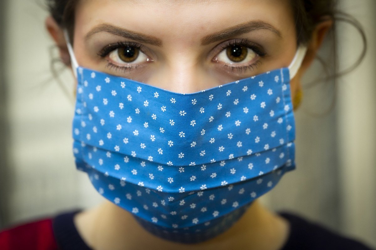 VISOV1's tweet photo. #Covid_19 #masquepourtous #masquesolidaire #masquesbarrieres 😷

👉 Confectionner des #masques pour les plus fragiles ou les plus démunis

👉 Donner des matériaux

👉 Besoin d'un #masque

👇
https://t.co/xq3gbmkojN de @solimask 

https://t.co/5OnY8gby9D soutenu par l'@AFNOR https://t.co/gldLwpVRut