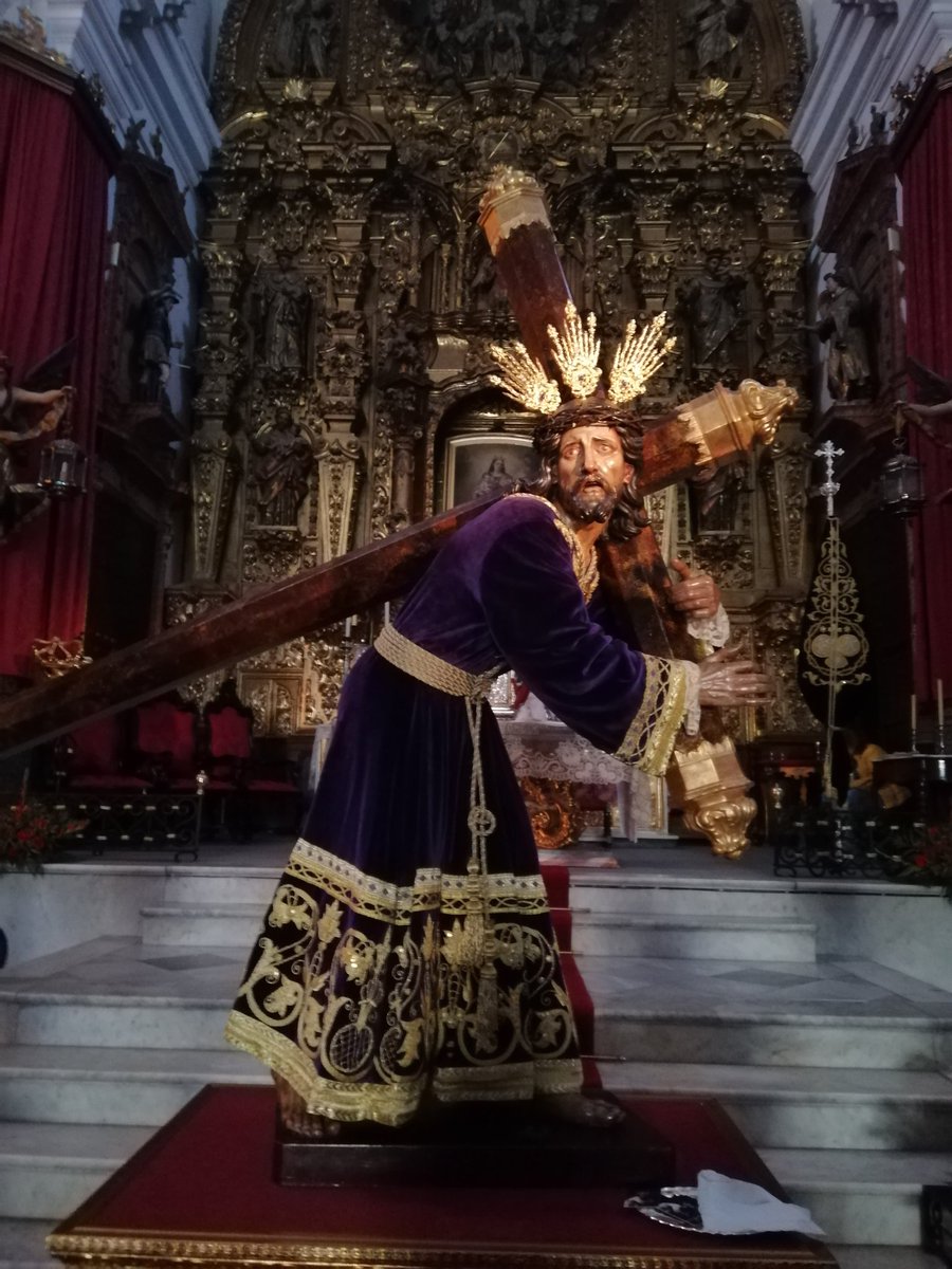 ElenaConsuelo3's tweet photo. @LaPasion7TV @7TVSevilla El miércoles de ceniza,tuve el honor de besar el pie de mi Cristo del Consuelo de Sanlúcar de Barrameda.Sólo él sabe lo que significa para mí https://t.co/jbWmGkjEOX
