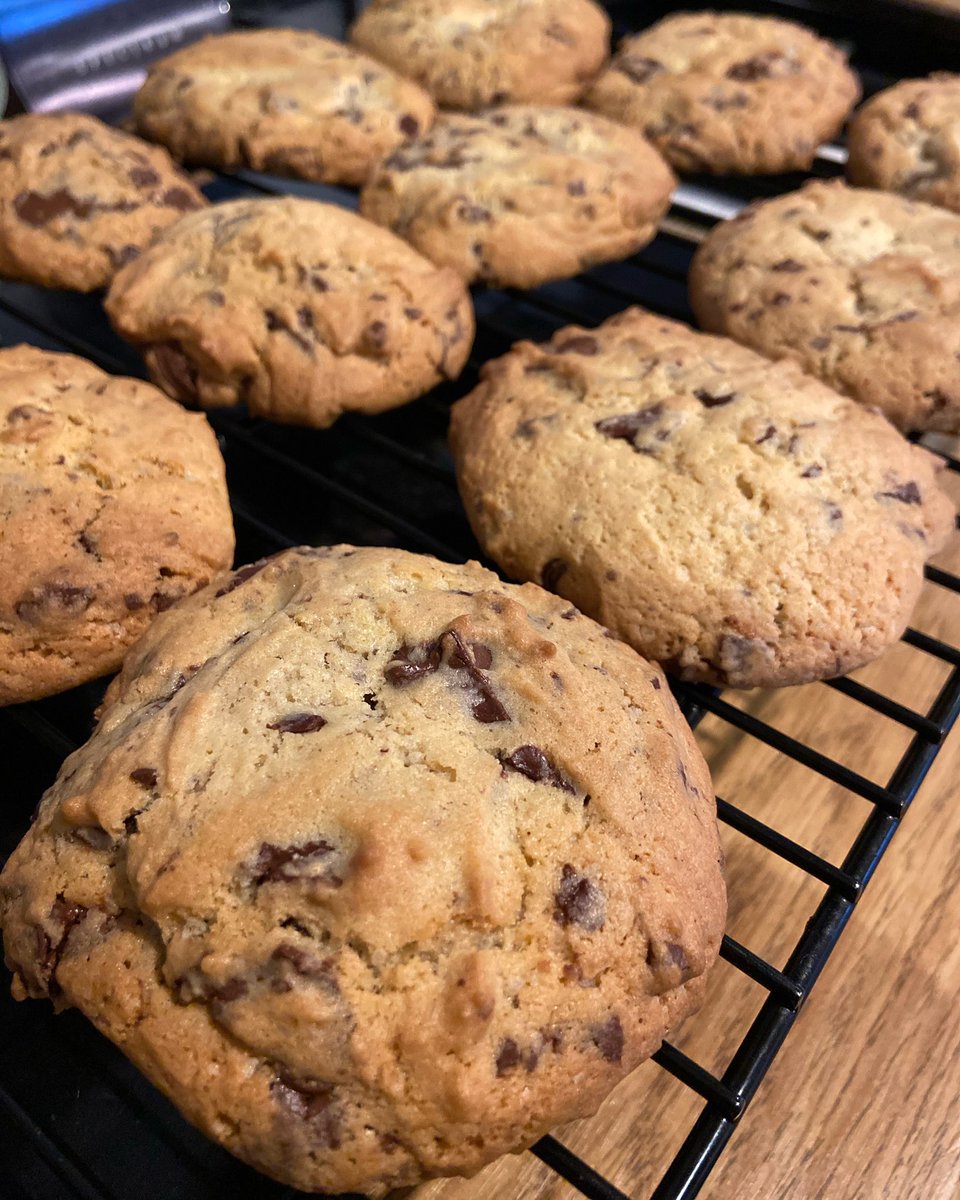 jacksorbet's tweet photo. If teaching doesn’t work out at least I’ve nailed cookies. #Baking #cookies #notcountingcalories https://t.co/ib2RNy14dD