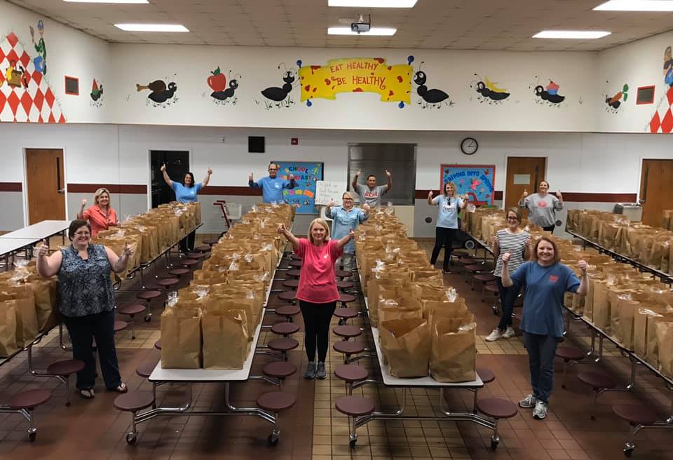 NeighborBridge's tweet image. Search us on Facebook @3rdHourTODAY and see the kindness in our communities!
@BoazBridges
@KindnessIsCoolInDublin
@BigWalnutBridges
@GahannaBridges
@NeighborBridge 
@sycamorebridges
@NeighborhoodBr2 
So many more...
#KindnessIsEverywhere
neighborhoodbridges.org