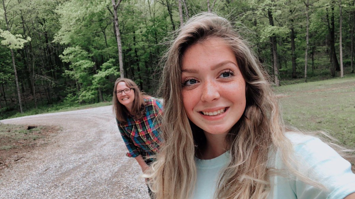 GuardMeade's tweet photo. Proud of you, Daleigh! @GuardMeade @MEADECOUNTYHIGH @meadecwhit #wearemeade #seniors2020 https://t.co/4iDUrpqANG