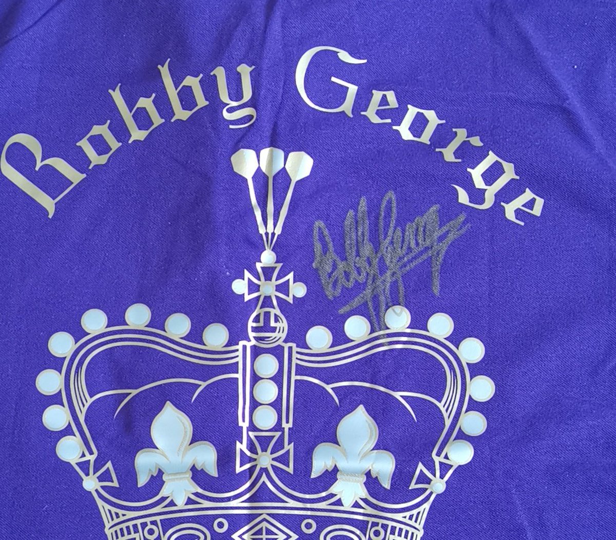 StarFun22's tweet photo. 🎯NHS COMPETITION🎯

@BobbyGeorge180 shirt beautiful this is, gold print signature on the front &amp; hand signed in black pen on the back comes with COA

£5 per entry pay via PayPal 
Rickybroughton99@yahoo.co.uk proceeds to #NHSheroes please retweet &amp; support ends 8pm Monday 27/4 https://t.co/a0DKdETO7Y