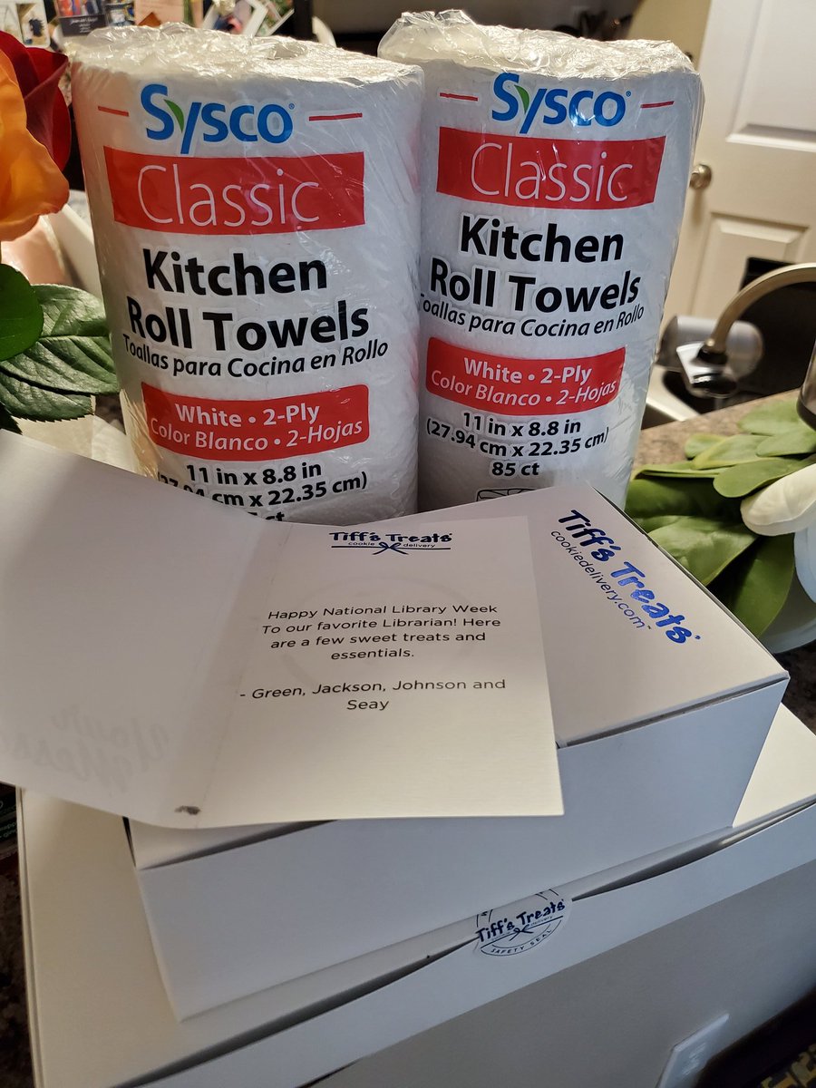 Ms_Holloway06's tweet image. Surprise surprise! They just keep coming! From my fellow @WeAreJones  Lady Toros coaches! Love them! Thank y&apos;all! Today is the last day of #AISDNationalLibraryWeek make the most of this fun Friday!!!  #LibrarianAndACoach #TowelsAndTreats #AldineAtHome