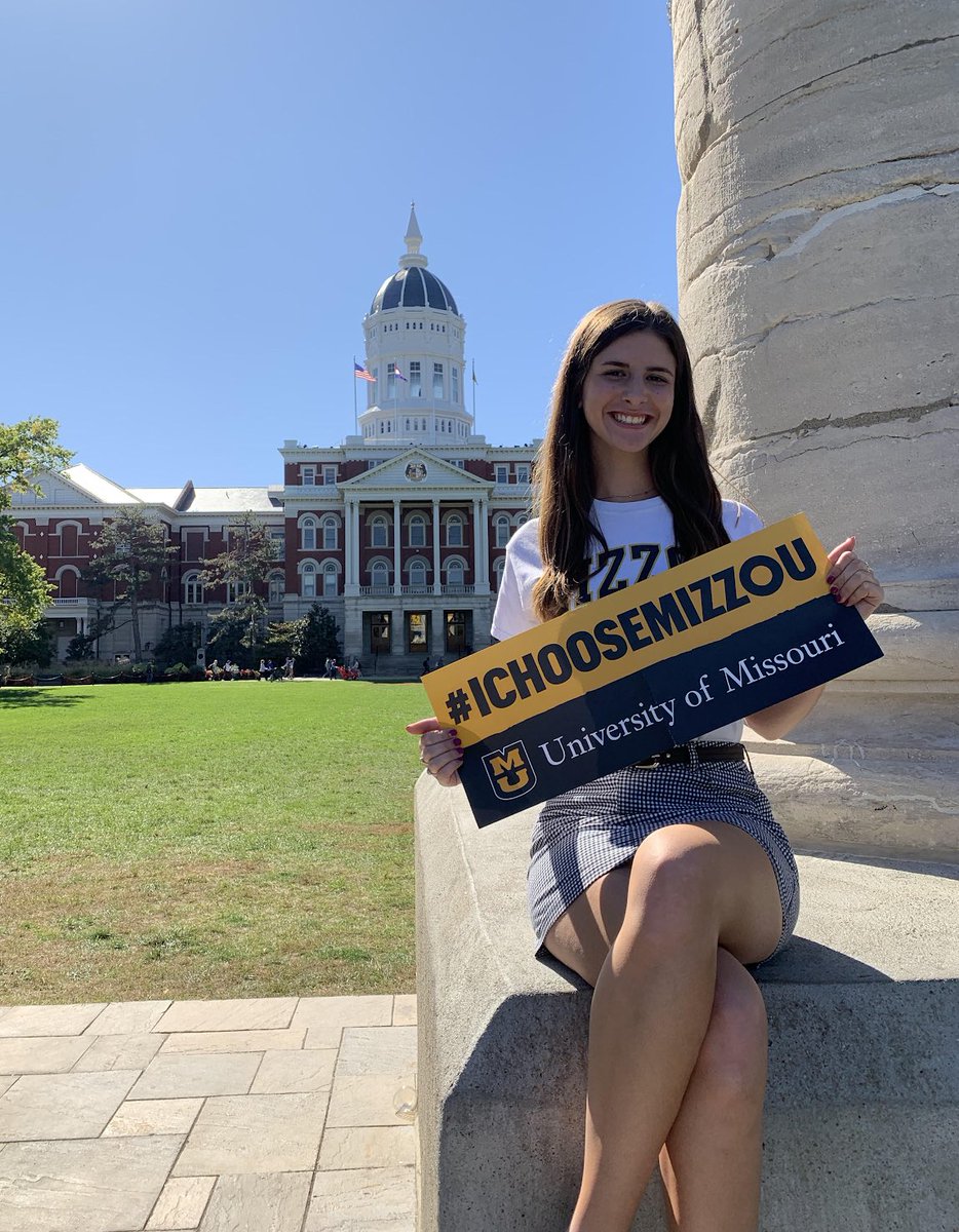 Friday’s senior shout-out: Julia Canellis - MIZ-ZOU. Thank you for your commitment to the lit lab!