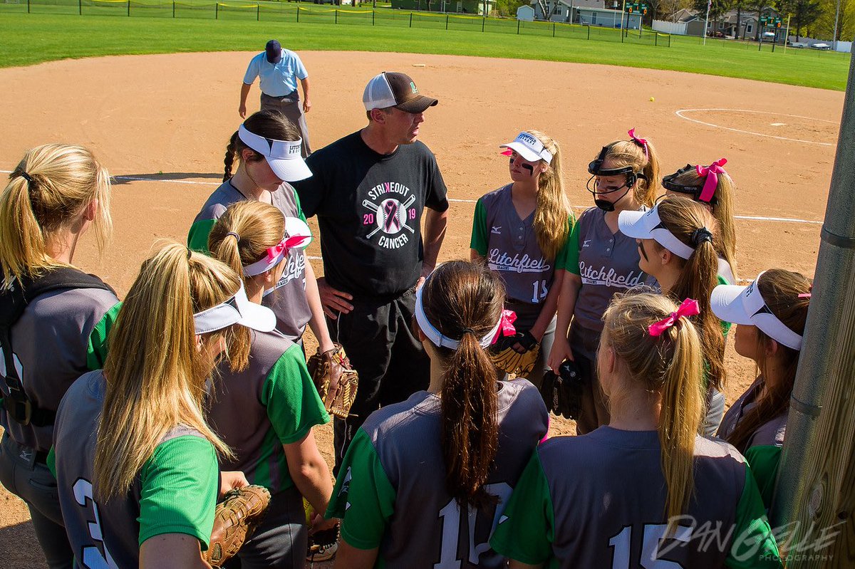 Such a tough time for everyone. It is so heartbreaking to hear the news about the cancellation of spring sports. A special thank you to all of our seniors on this squad. Your leadership and dedication for this team will be missed. #golitch #peachgirls